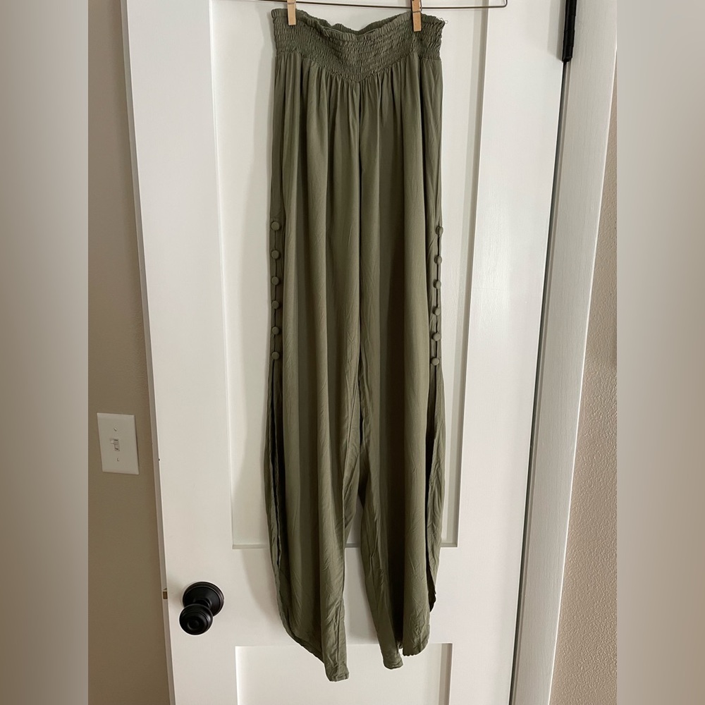 Khush womens green side button pants size xs